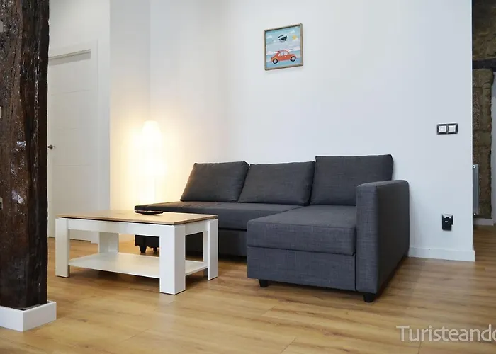 Apartment Llerandi 2a - Con Terraza Y Totalmente Reformado En Un Edificio Historico