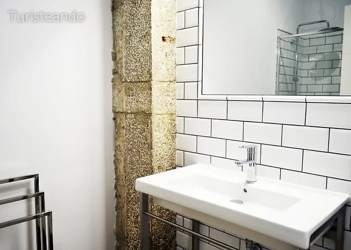 Llerandi 2a - Con Terraza Y Totalmente Reformado En Un Edificio Historico *