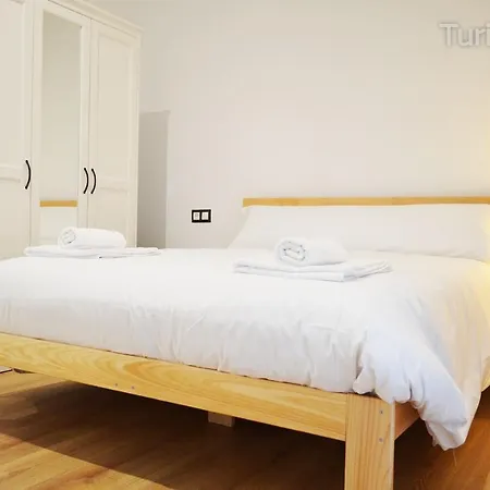 Llerandi 2a - Con Terraza Y Totalmente Reformado En Un Edificio Historico *